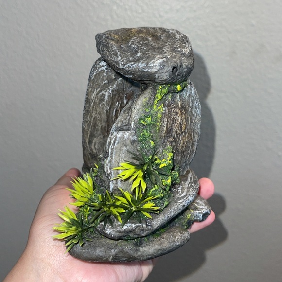 Rock decor & cherry blossom tree ornament for fish tank - Picture 4 of 6